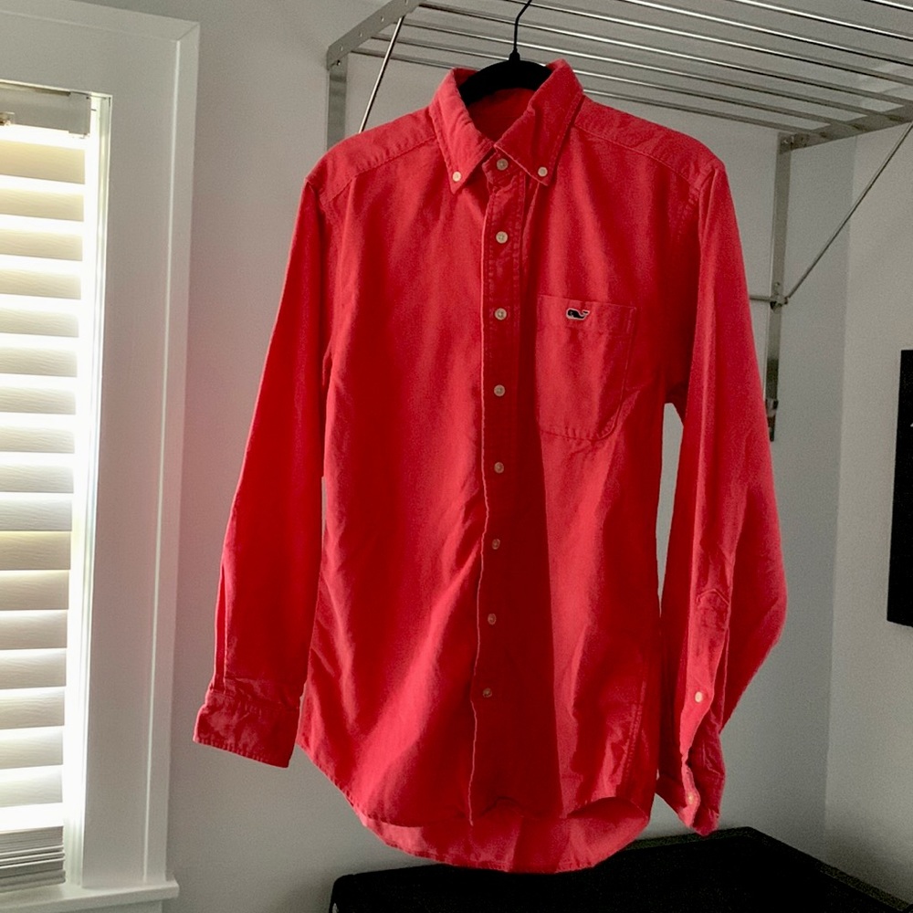 Men’s XS Vineyard Vines Tucker Corduroy shirt in hot pink. Never worn.
